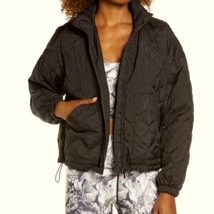 Zella Nordstrom Quilted Cropped Puffer Jacket in Black
